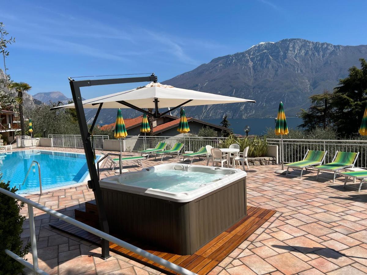 Appartamenti Villa Clivia Limone sul Garda Exterior foto
